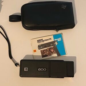 Kodak 600 Folding Camera in Black with Case